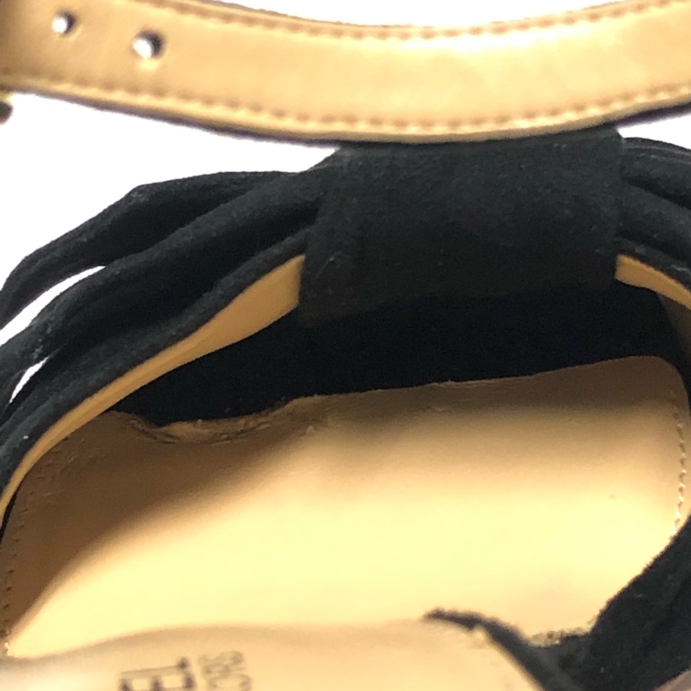 Michael Kors heel sandals. - Picture 6 of 7